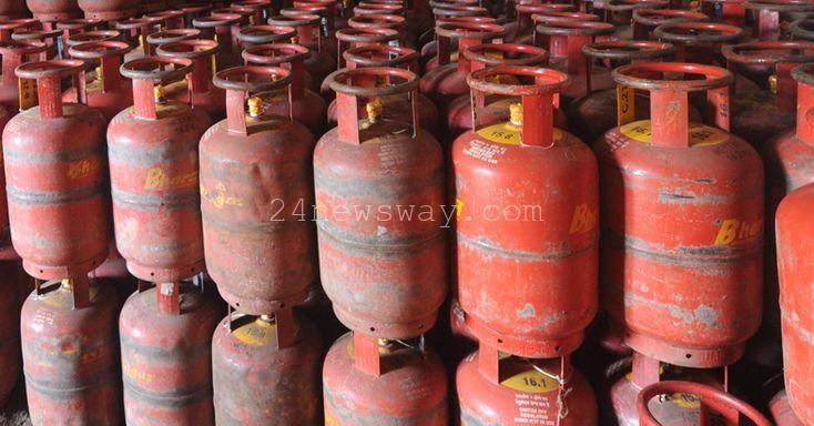 Giri-jan family receiving free LPG cylinder under Deepam-2 AP Govt